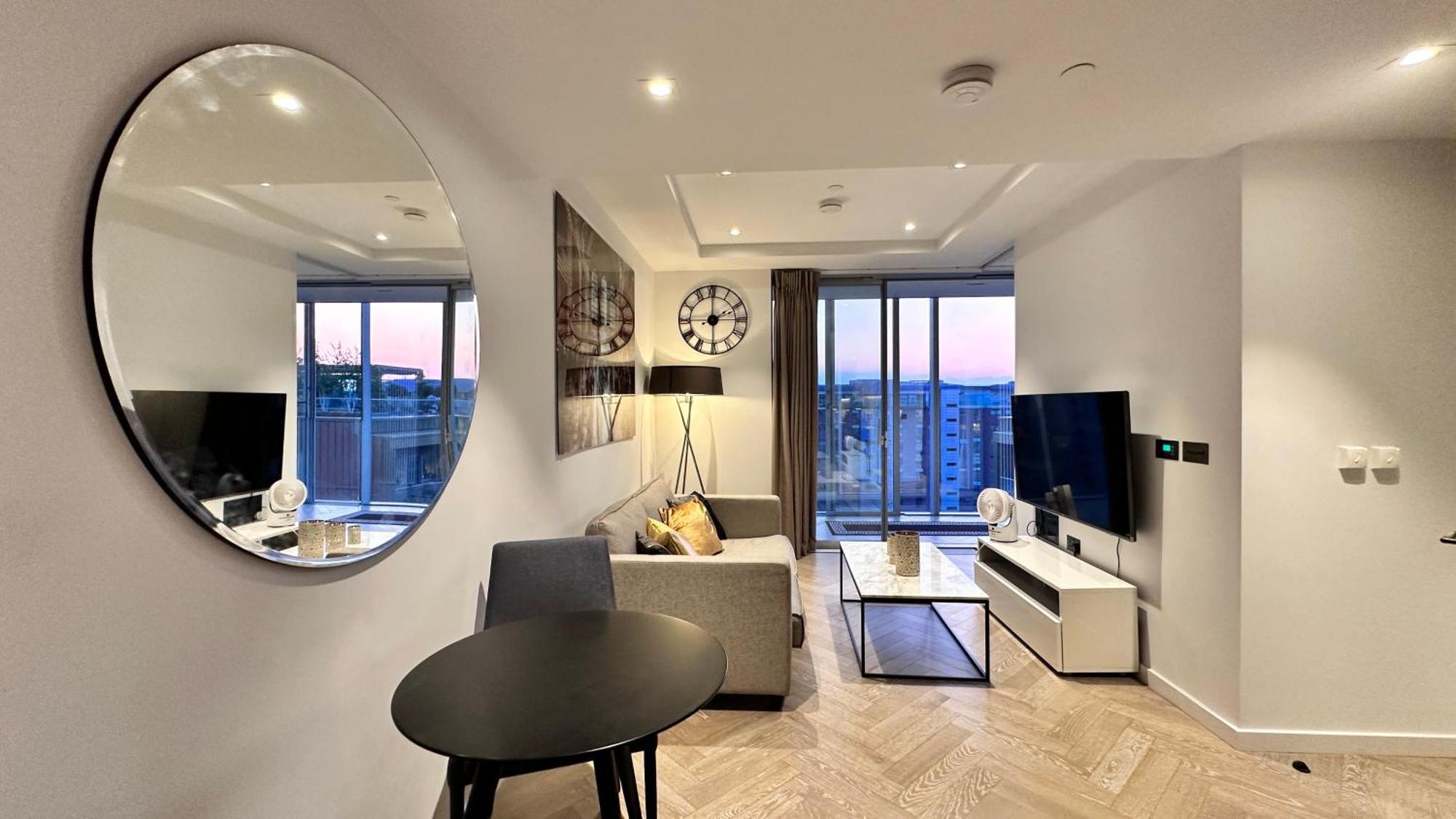 Battersea Power Station - Winter Garden Balcony & 1Gb Wifi - Luxurylondonstays Bagian luar foto